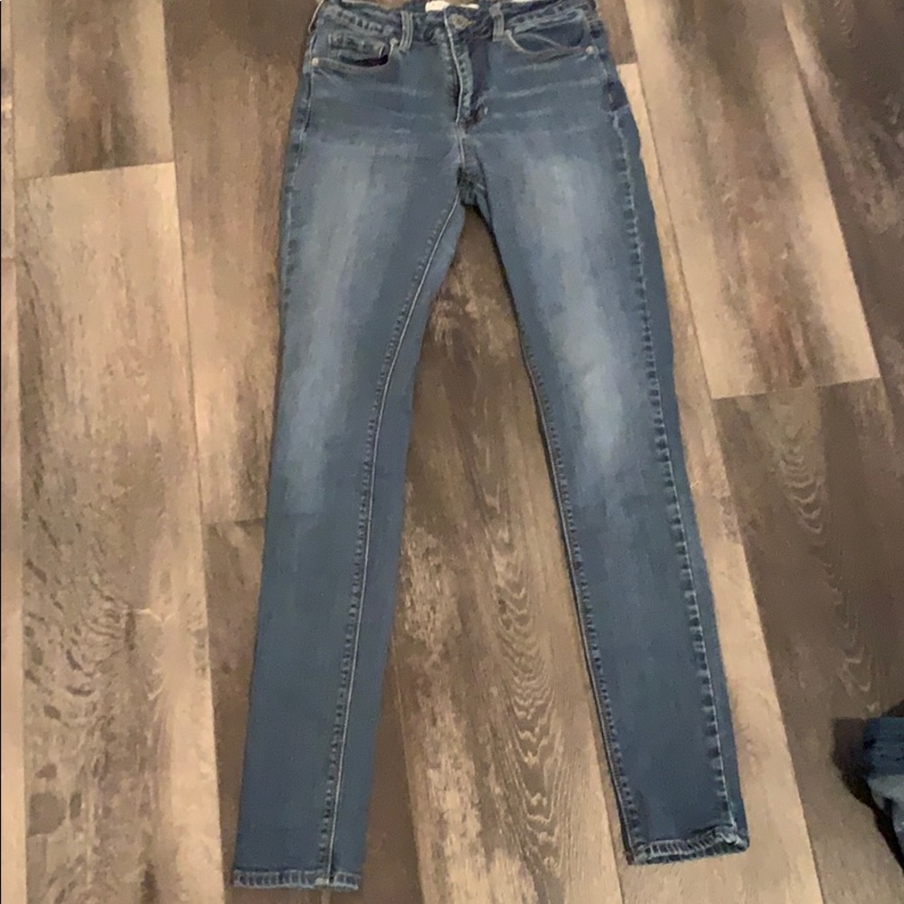 Dark wash blue skinny jeans